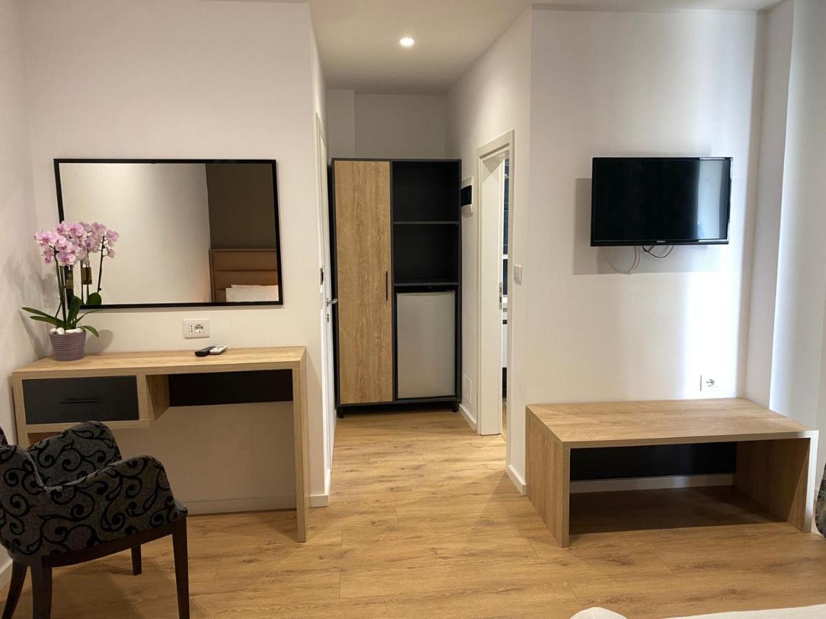 Augusto Rooms Sarandë Eksteriør billede